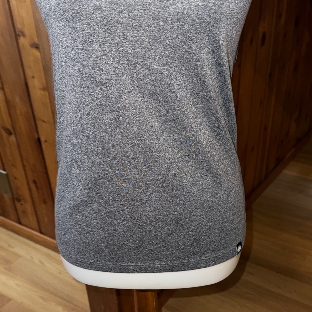 REI CO-OP Charcoal size XS Heather Women's Short Sleeve Tee shirt - Picture 3 of 7